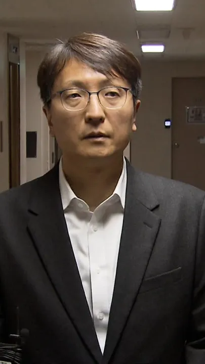 “유출됐다” 문자만 보내고 보상엔 침묵, 고객들 ‘탈팡’ 러시