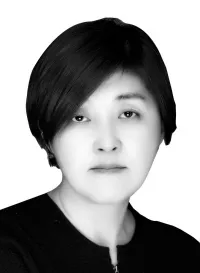 [경향의 눈]기성세대 발자국이 청년 가려는 곳으로 향할 수 없나