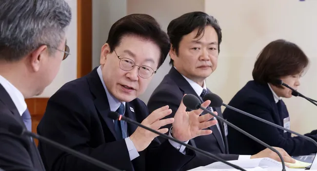 이 대통령, ‘외국인 노동자’ 논란 와중에 이번엔 ‘펨코’ 인용하며 “다문화 가족 우대 제도 문제” 발언